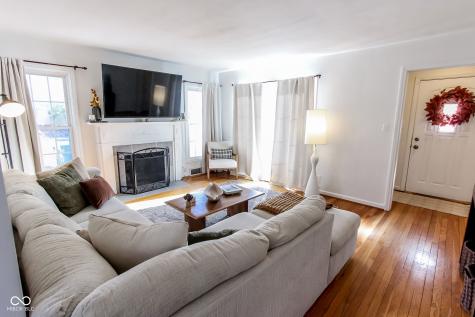 2428 Mcleay Drive Indianapolis IN 46220