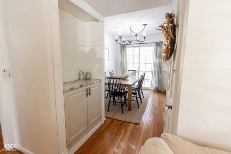 2428 Mcleay Drive Indianapolis IN 46220