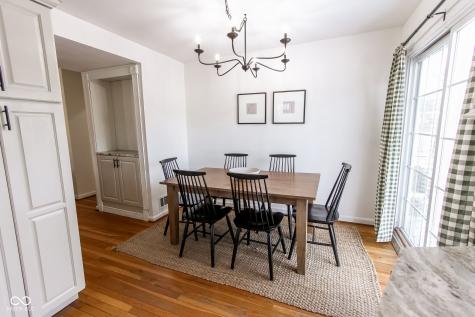 2428 Mcleay Drive Indianapolis IN 46220