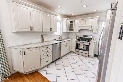 2428 Mcleay Drive Indianapolis IN 46220