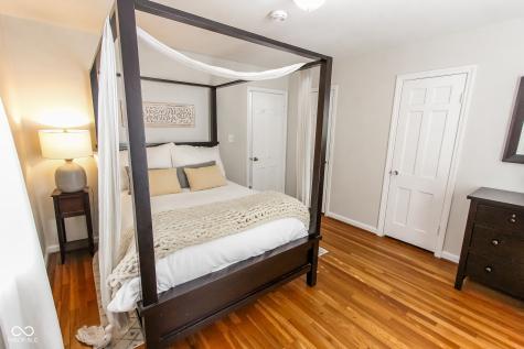 2428 Mcleay Drive Indianapolis IN 46220