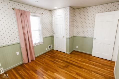 2428 Mcleay Drive Indianapolis IN 46220