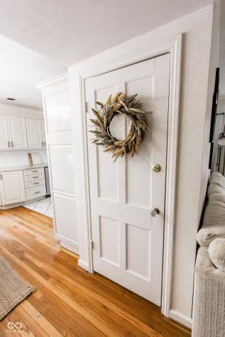 2428 Mcleay Drive Indianapolis IN 46220