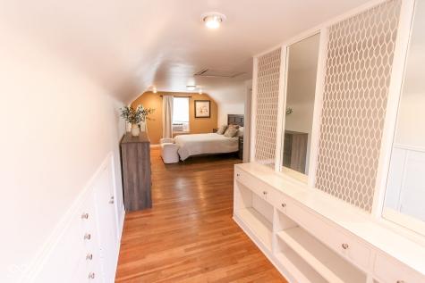 2428 Mcleay Drive Indianapolis IN 46220