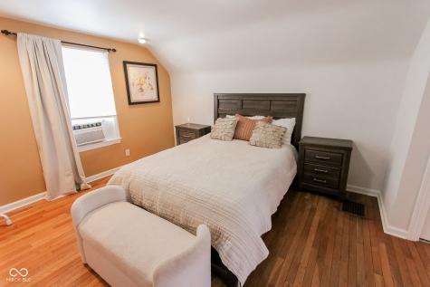 2428 Mcleay Drive Indianapolis IN 46220