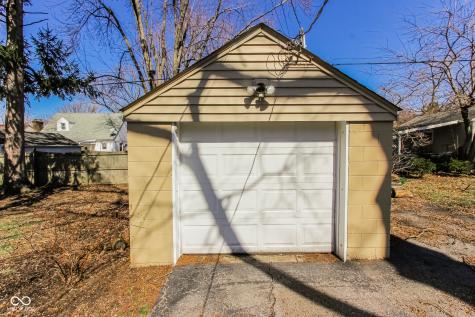 2428 Mcleay Drive Indianapolis IN 46220