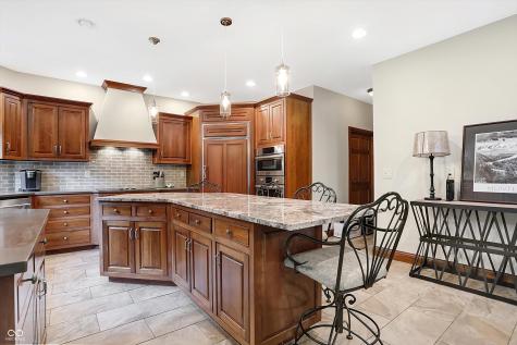 1822 S 900 E Zionsville IN 46077