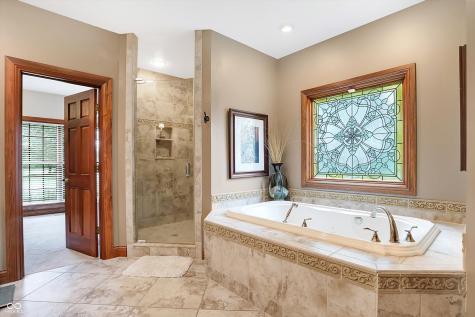 1822 S 900 E Zionsville IN 46077