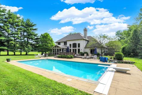1822 S 900 E Zionsville IN 46077