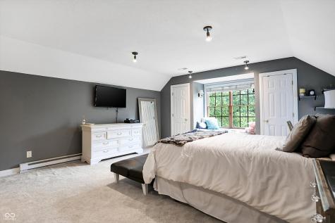 1822 S 900 E Zionsville IN 46077