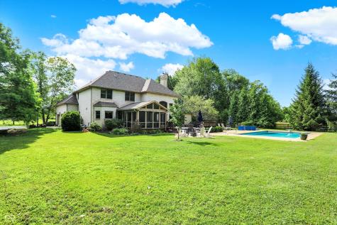 1822 S 900 E Zionsville IN 46077