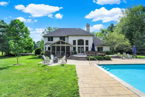 1822 S 900 E Zionsville IN 46077