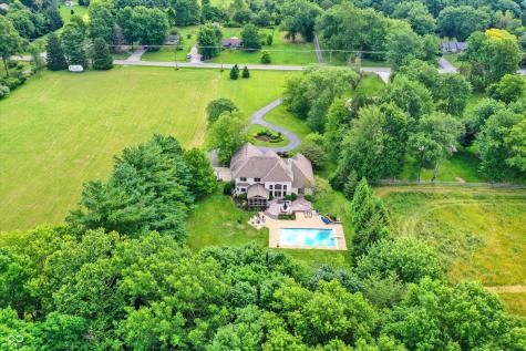 1822 S 900 E Zionsville IN 46077