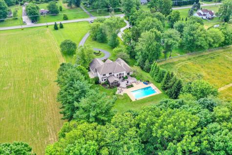 1822 S 900 E Zionsville IN 46077