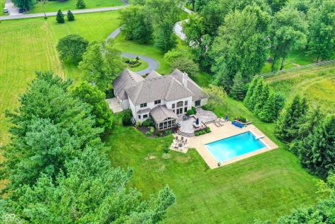 1822 S 900 E Zionsville IN 46077