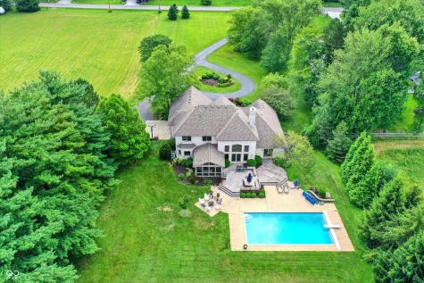 1822 S 900 E Zionsville IN 46077