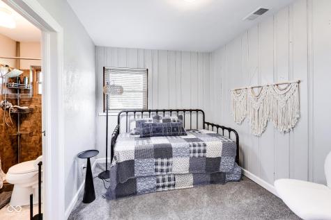 5551 W 200 N Greenfield IN 46140