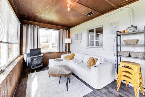 5551 W 200 N Greenfield IN 46140