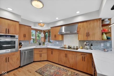 715 E 58th Street Indianapolis IN 46220