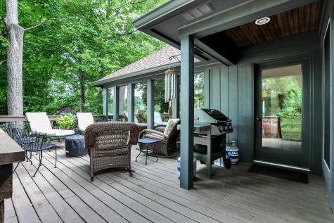 496 N Maple Street Zionsville IN 46077
