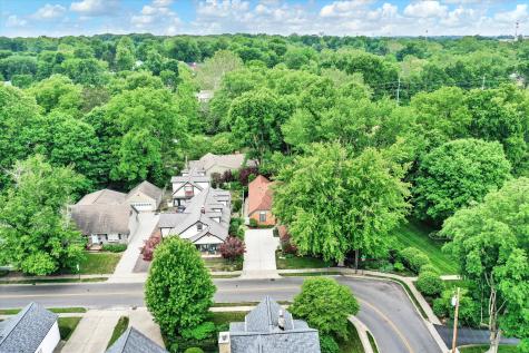 496 N Maple Street Zionsville IN 46077
