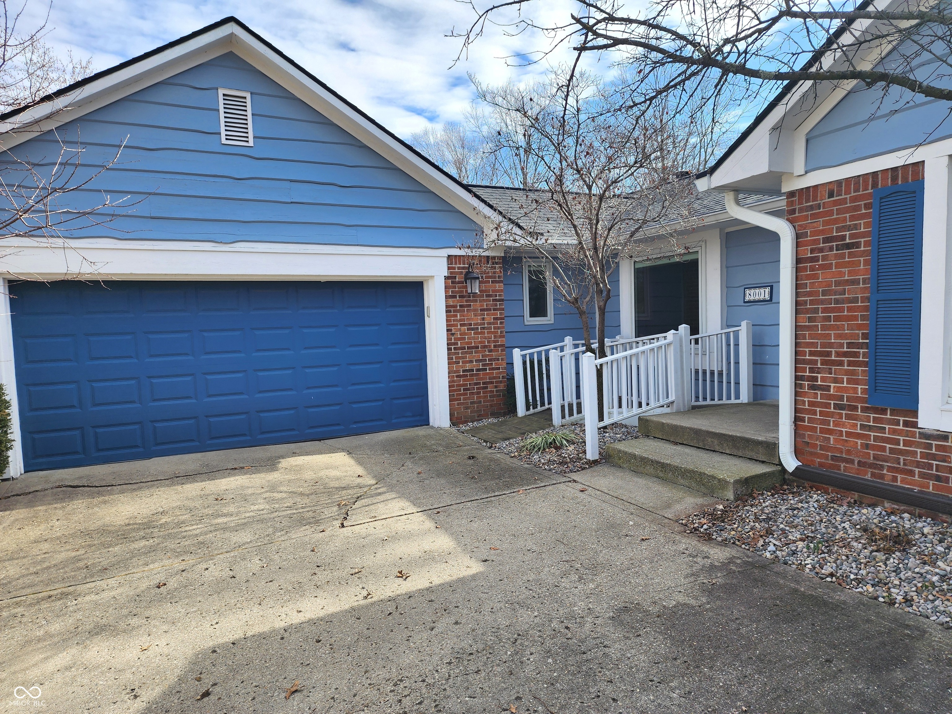 8001 Tanager Lane Indianapolis IN 46256