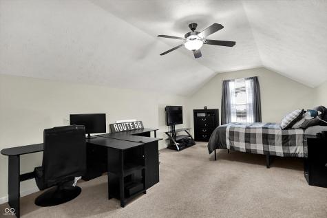 2061 Beacon Court Columbus IN 47201