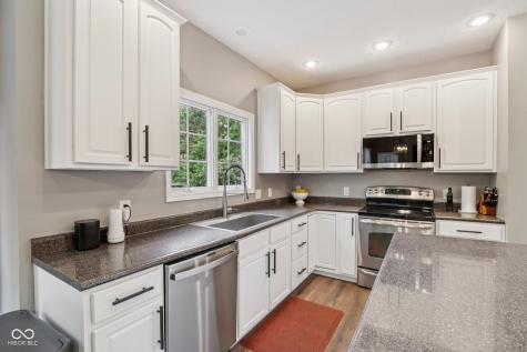 427 Quincy Place Westfield IN 46074