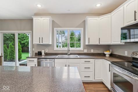 427 Quincy Place Westfield IN 46074