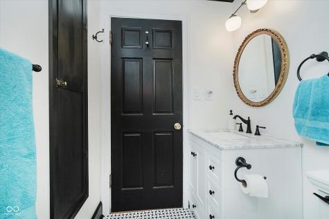 5164 Guilford Avenue Indianapolis IN 46205