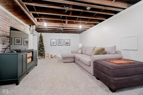 5164 Guilford Avenue Indianapolis IN 46205