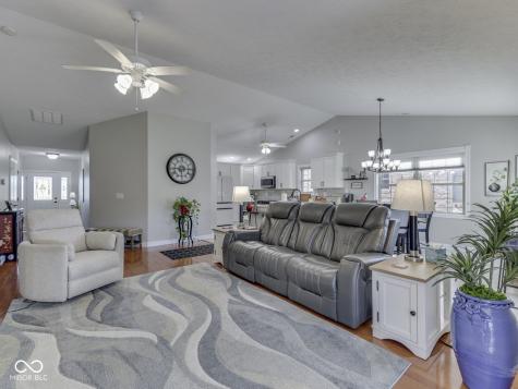 7746 Rosa Drive Indianapolis IN 46237