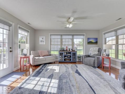 7746 Rosa Drive Indianapolis IN 46237