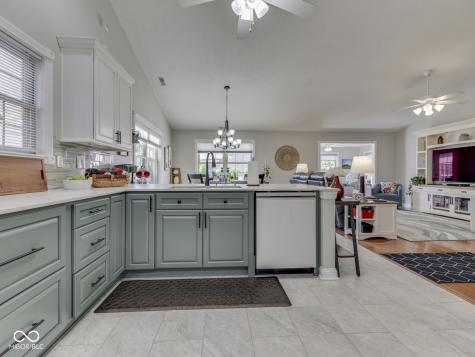 7746 Rosa Drive Indianapolis IN 46237