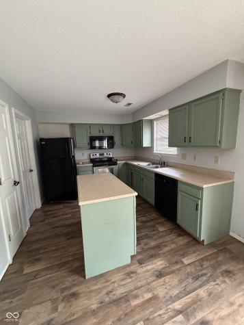 7642 Hidden Valley Lane Indianapolis IN 46239