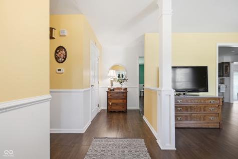 820 Yosemite Drive Indianapolis IN 46217