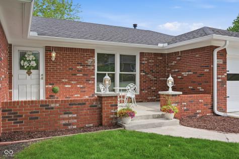820 Yosemite Drive Indianapolis IN 46217