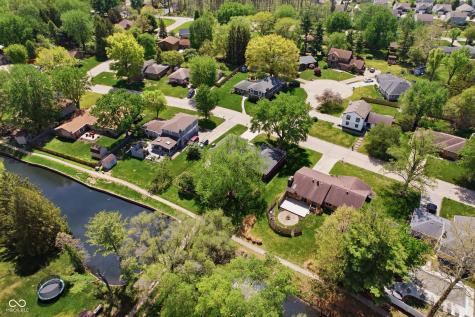 820 Yosemite Drive Indianapolis IN 46217