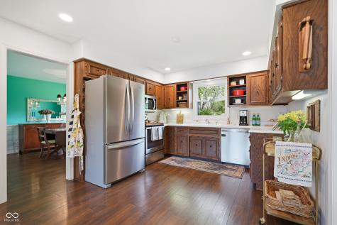 820 Yosemite Drive Indianapolis IN 46217