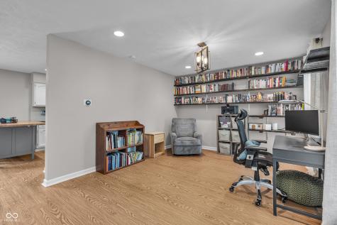 8260 Quetico Drive Indianapolis IN 46268
