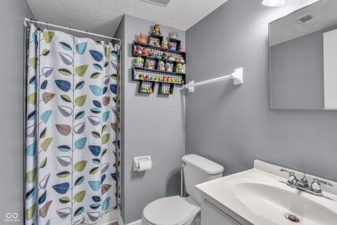 8260 Quetico Drive Indianapolis IN 46268