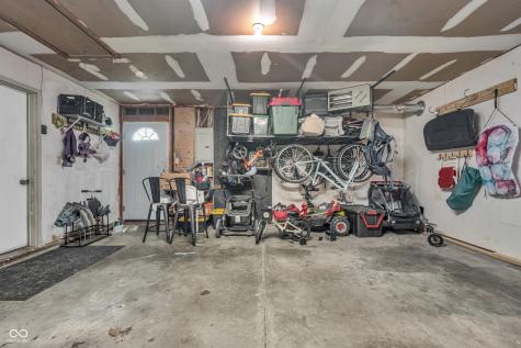 8260 Quetico Drive Indianapolis IN 46268