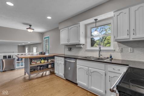 8260 Quetico Drive Indianapolis IN 46268
