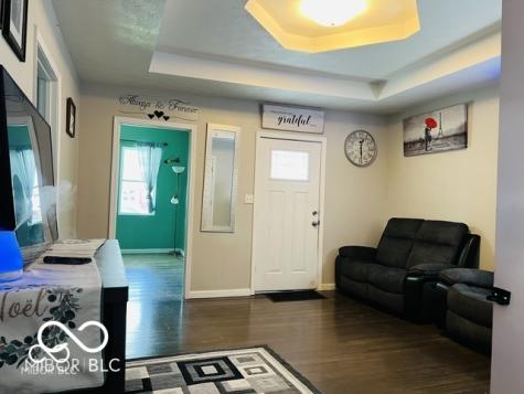 1358 Hiatt Street Indianapolis IN 46221