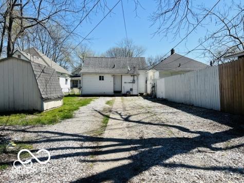 1358 Hiatt Street Indianapolis IN 46221