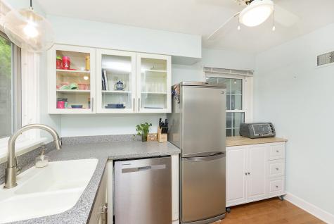 2526 E 57th Street Indianapolis IN 46220