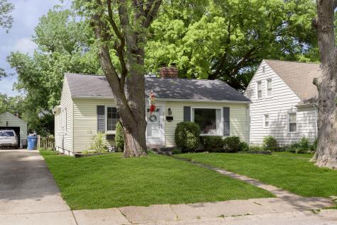 2526 E 57th Street Indianapolis IN 46220