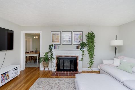 2526 E 57th Street Indianapolis IN 46220