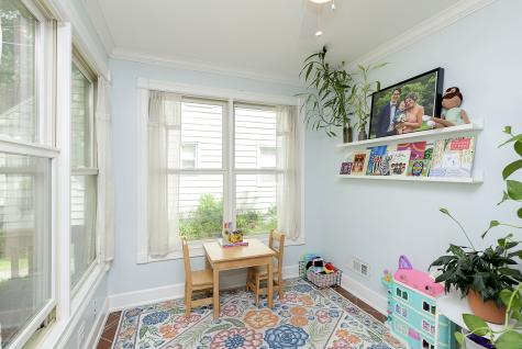 2526 E 57th Street Indianapolis IN 46220