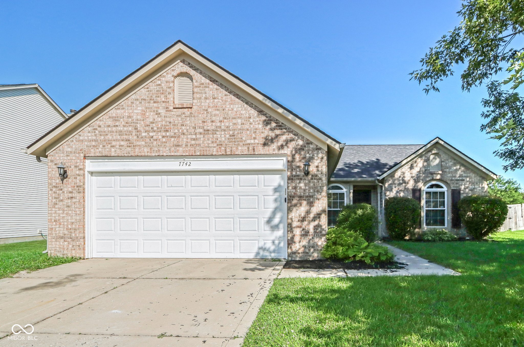 7742 Stratfield Drive Indianapolis IN 46236
